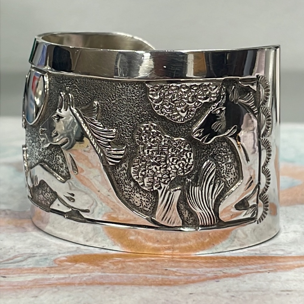 Navajo Floyd Becenti Native American Sterling Silver Overlay Horse Open Bracelet - Picture 6 of 9